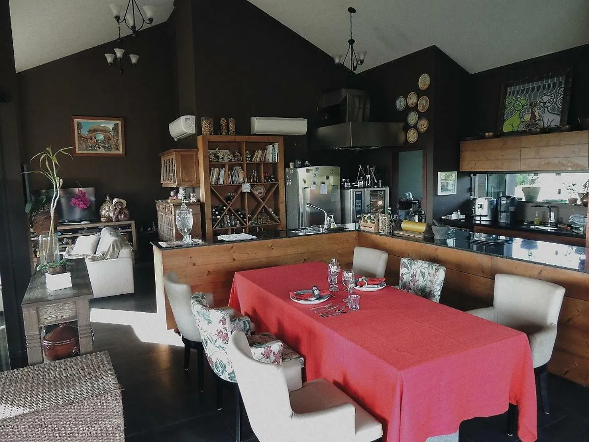 Апартаменты Casa Marrom Do Chef Арарангуа Проживание в семье