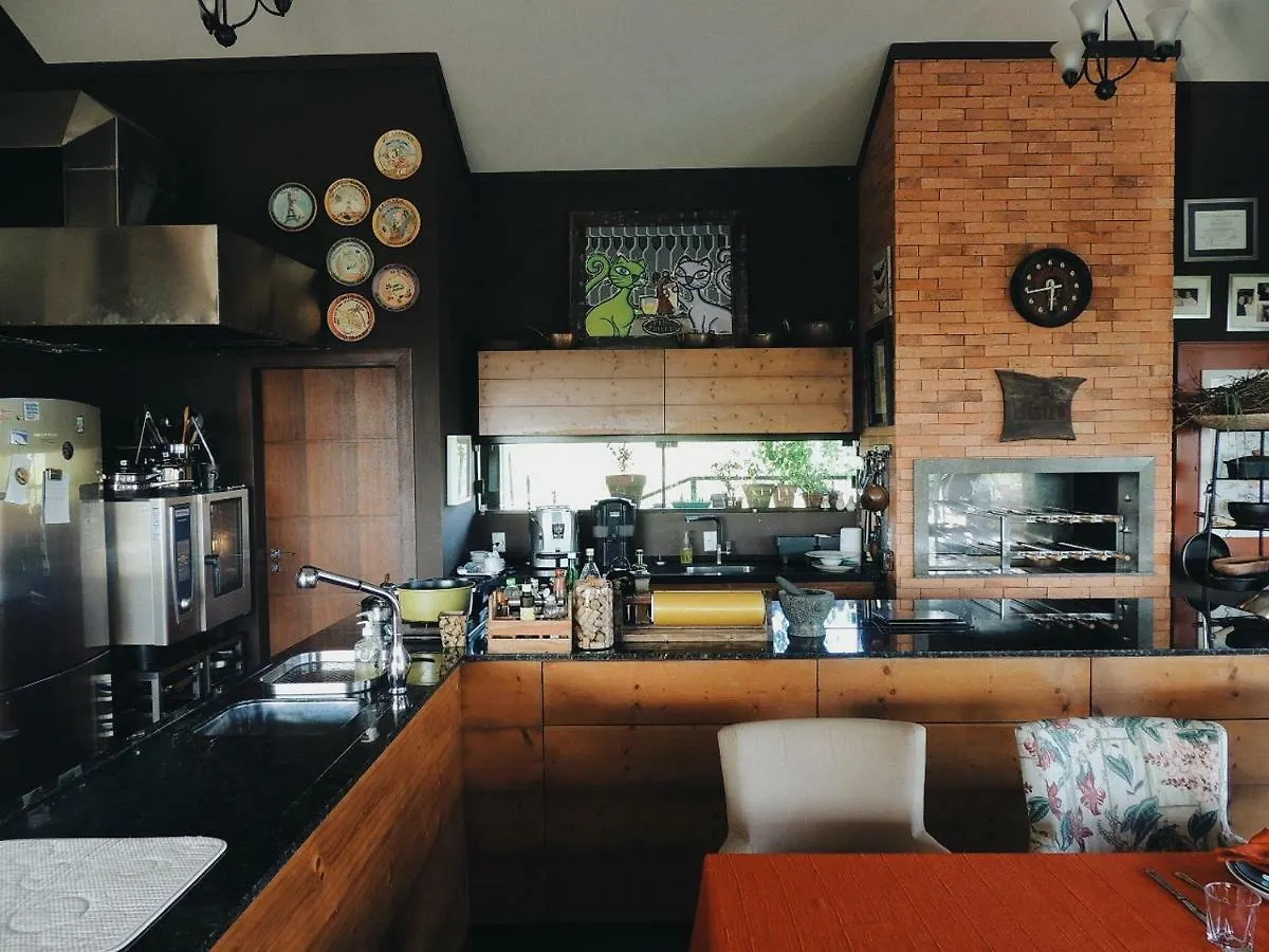 Апартаменты Casa Marrom Do Chef Арарангуа Проживание в семье